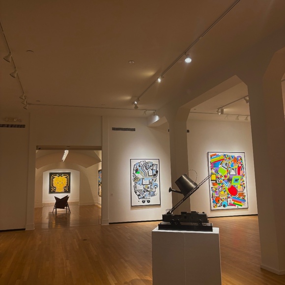 Meet your Posher, Mia - Picture 1 of 1